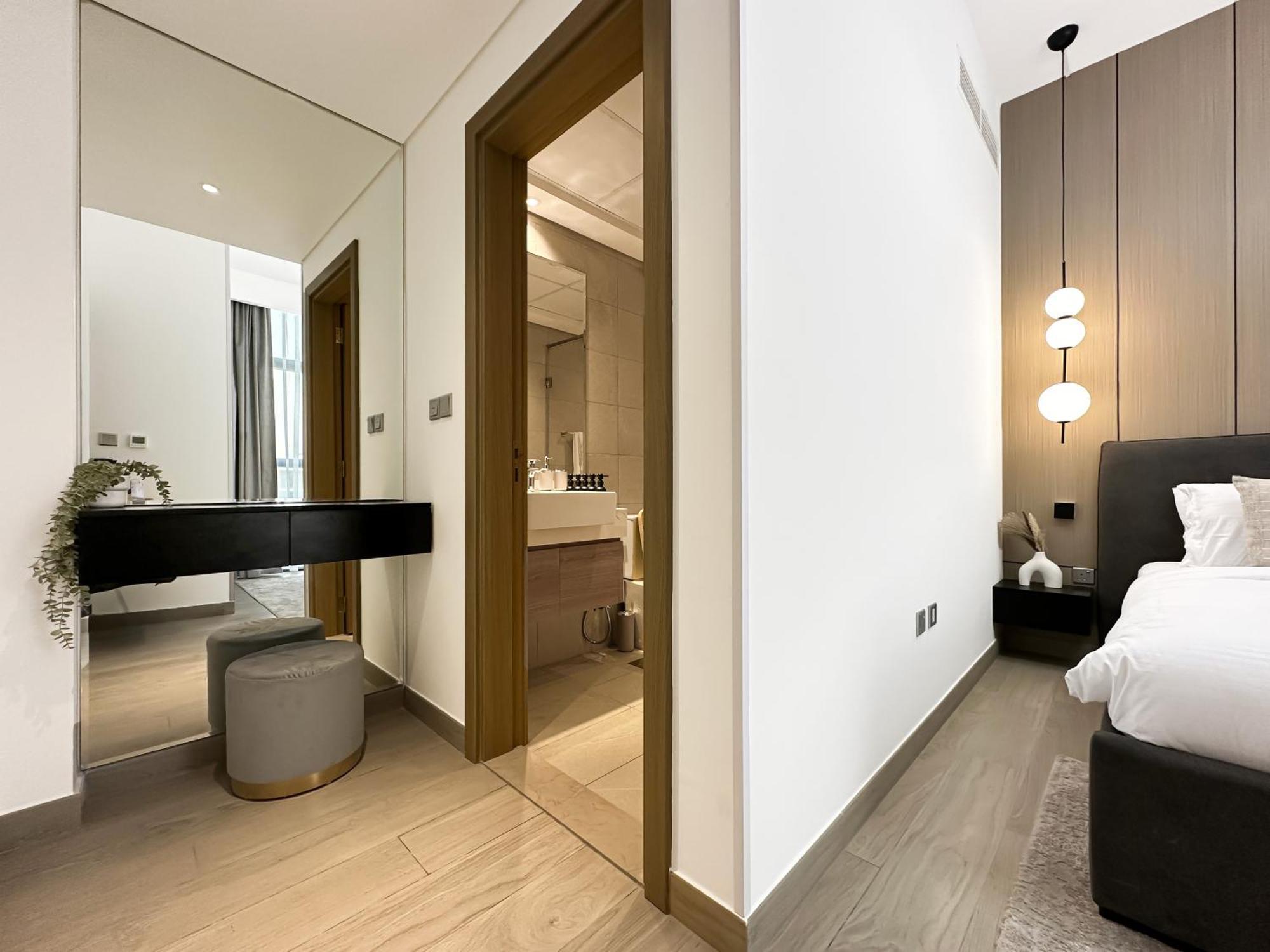 Trophy - The Silken Symphony Apartment *